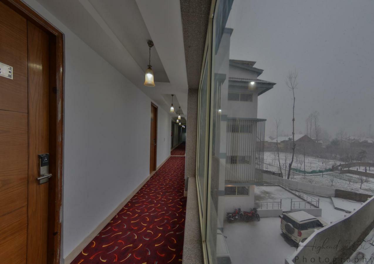 Hotel The Montreal Telbal Exterior foto